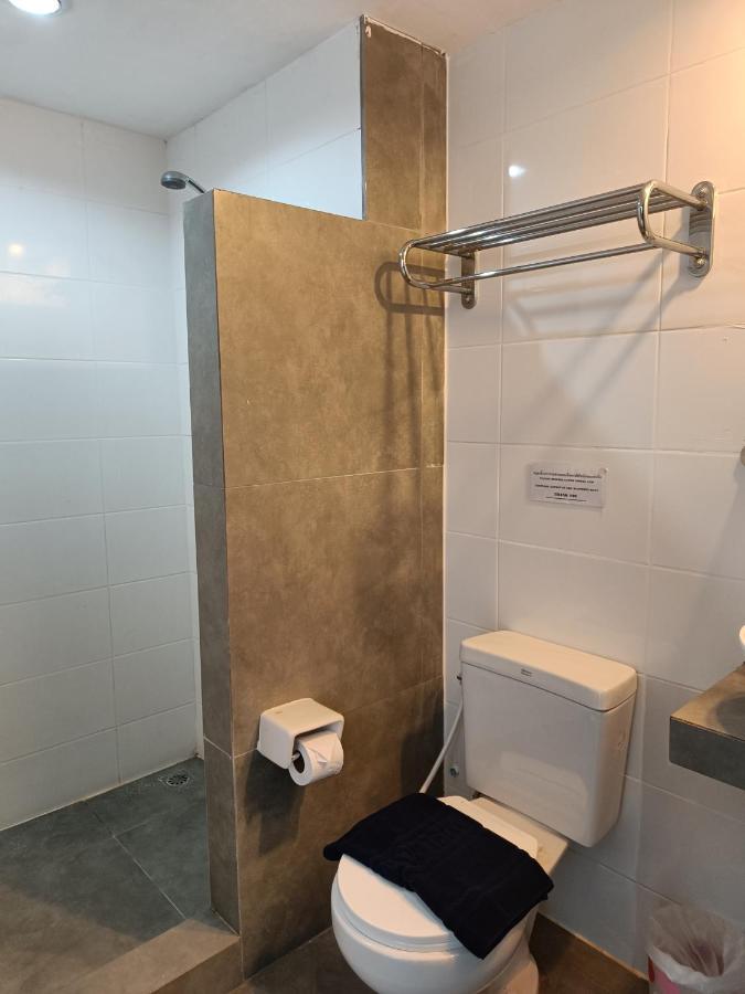 Noble House Patong Hotel Buitenkant foto