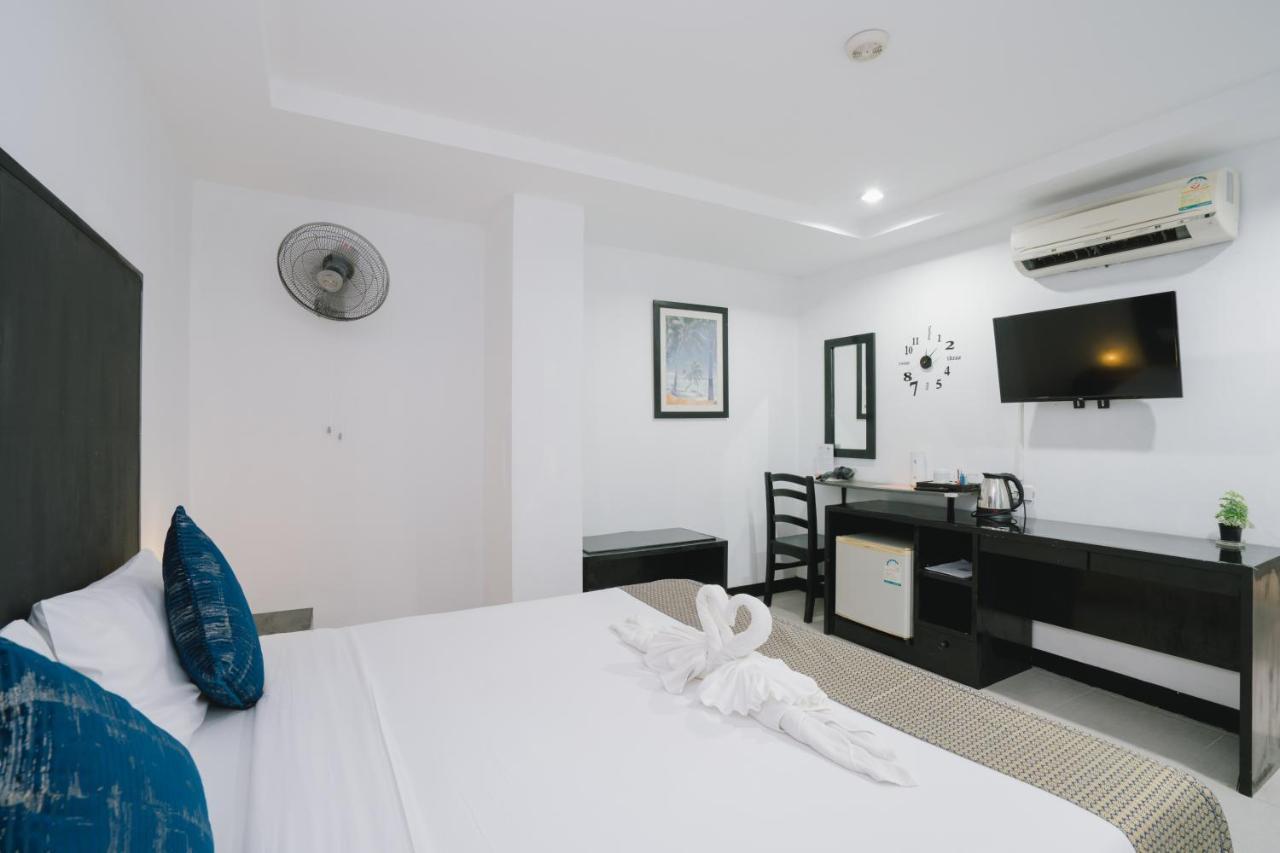 Noble House Patong Hotel Buitenkant foto