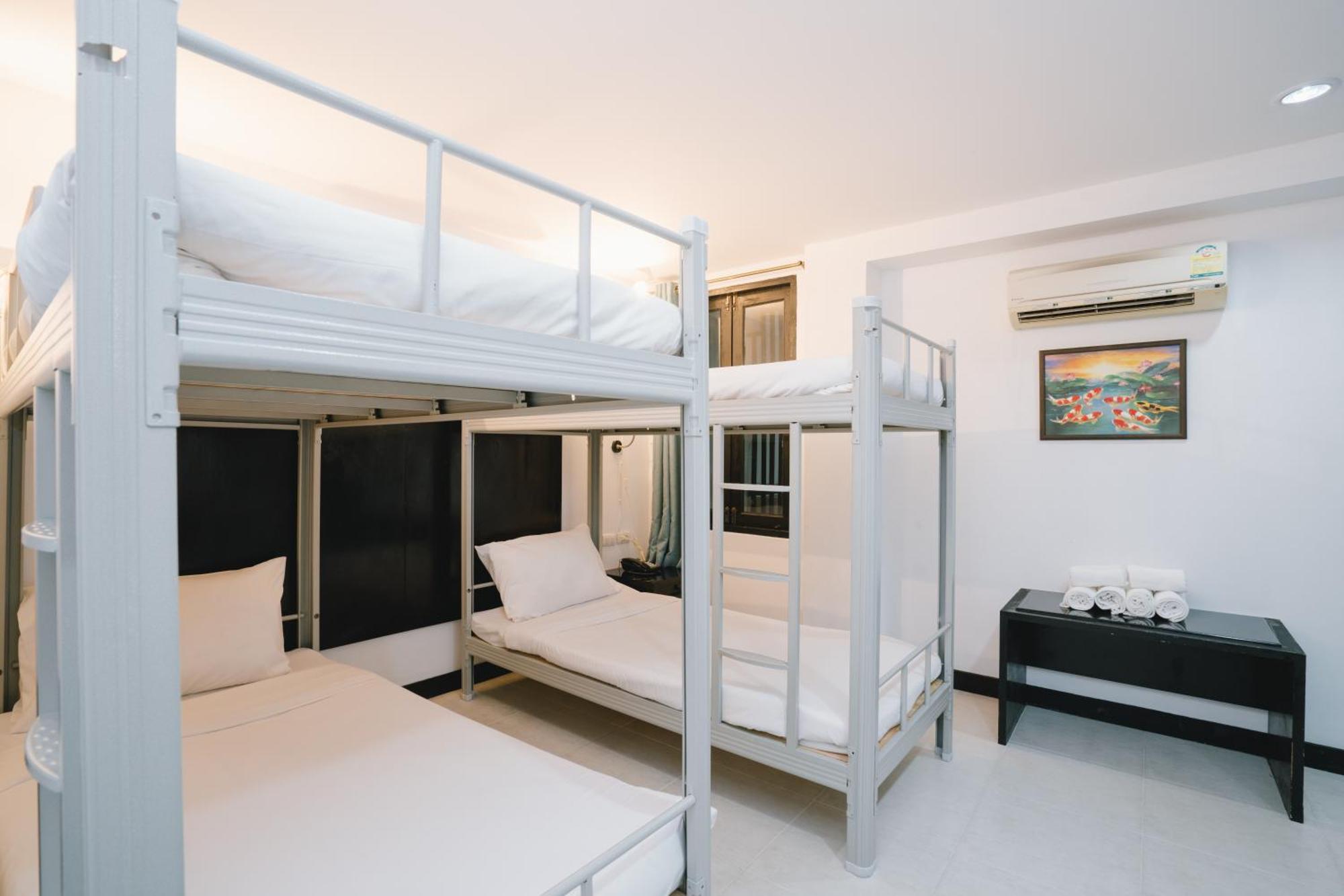 Noble House Patong Hotel Buitenkant foto